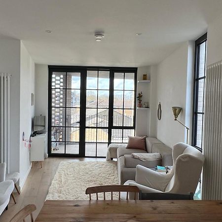 Bright 3 Bed In Hackney Wick Perfect For Families With Kids Apartment Лондон Екстериор снимка