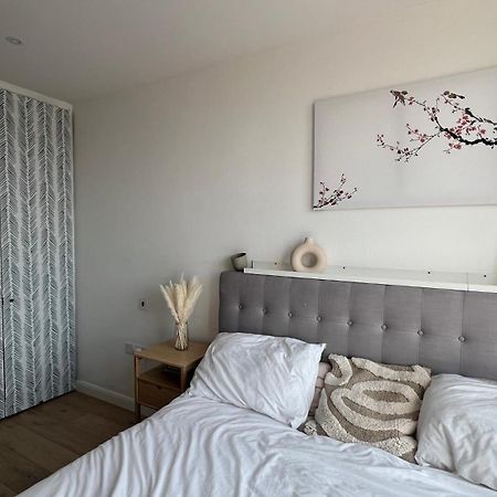 Bright 3 Bed In Hackney Wick Perfect For Families With Kids Apartment Лондон Екстериор снимка